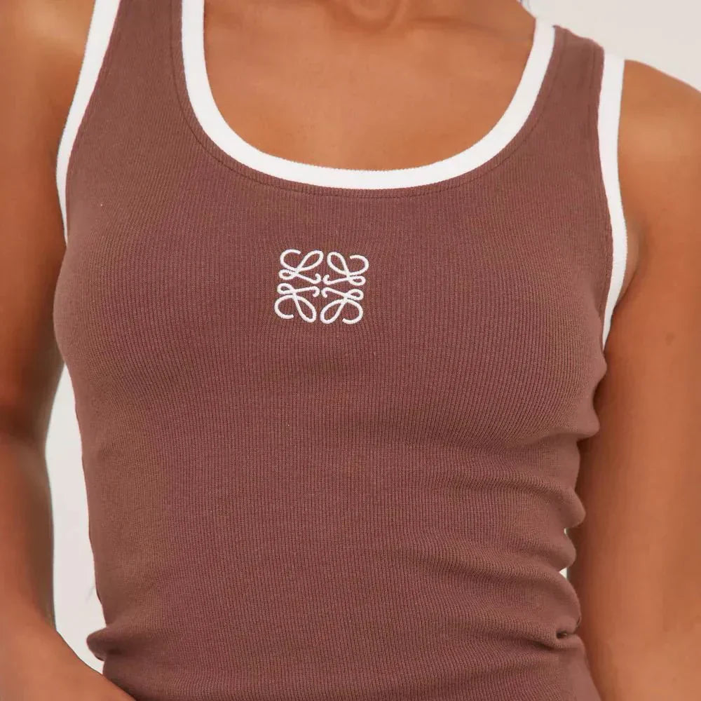 GR | Ribbed tank top with delicate embroidery