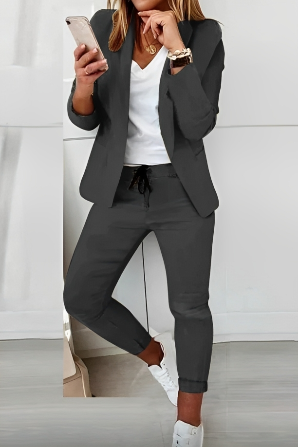 GR - Casual and fashionable suit set