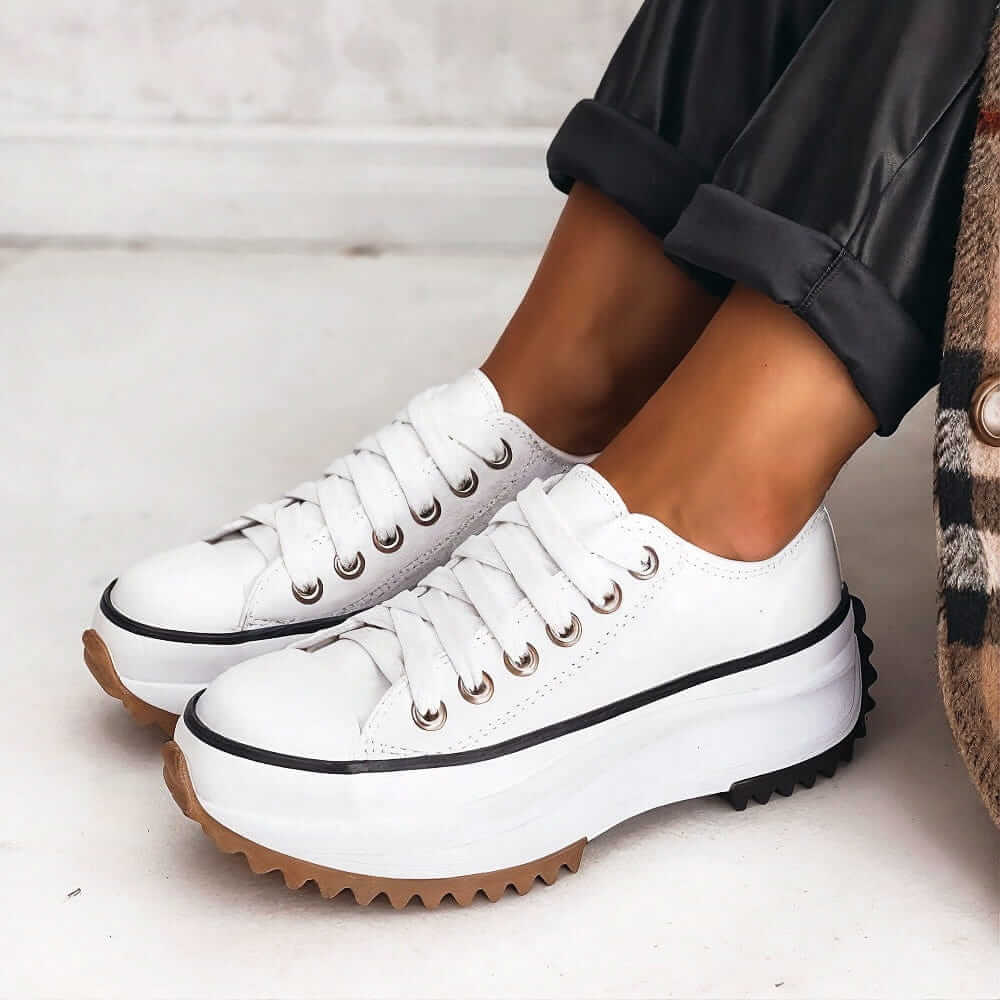 GR | Comfortable shock-absorbing sneakers
