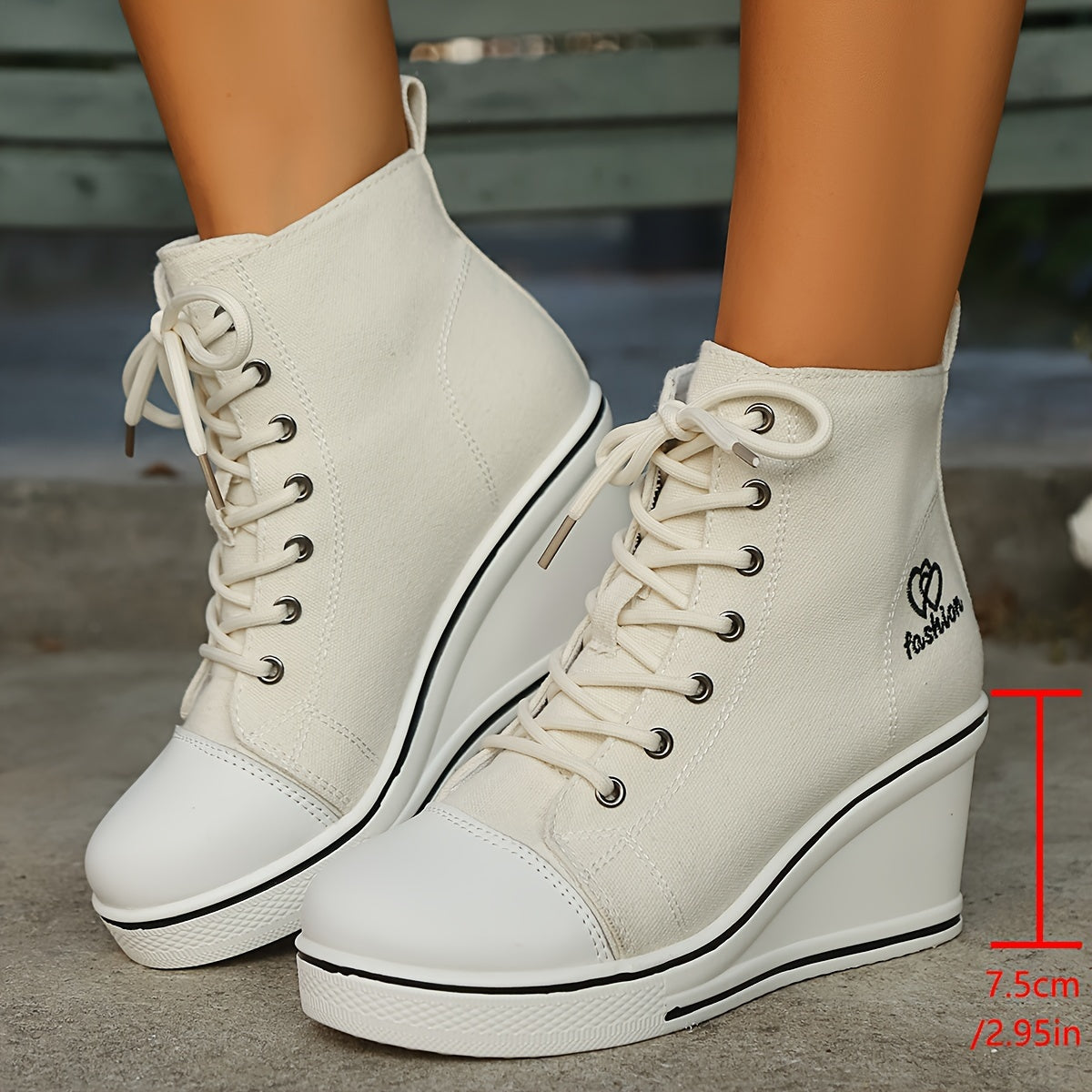 GR | Simple canvas ankle boots with love motif