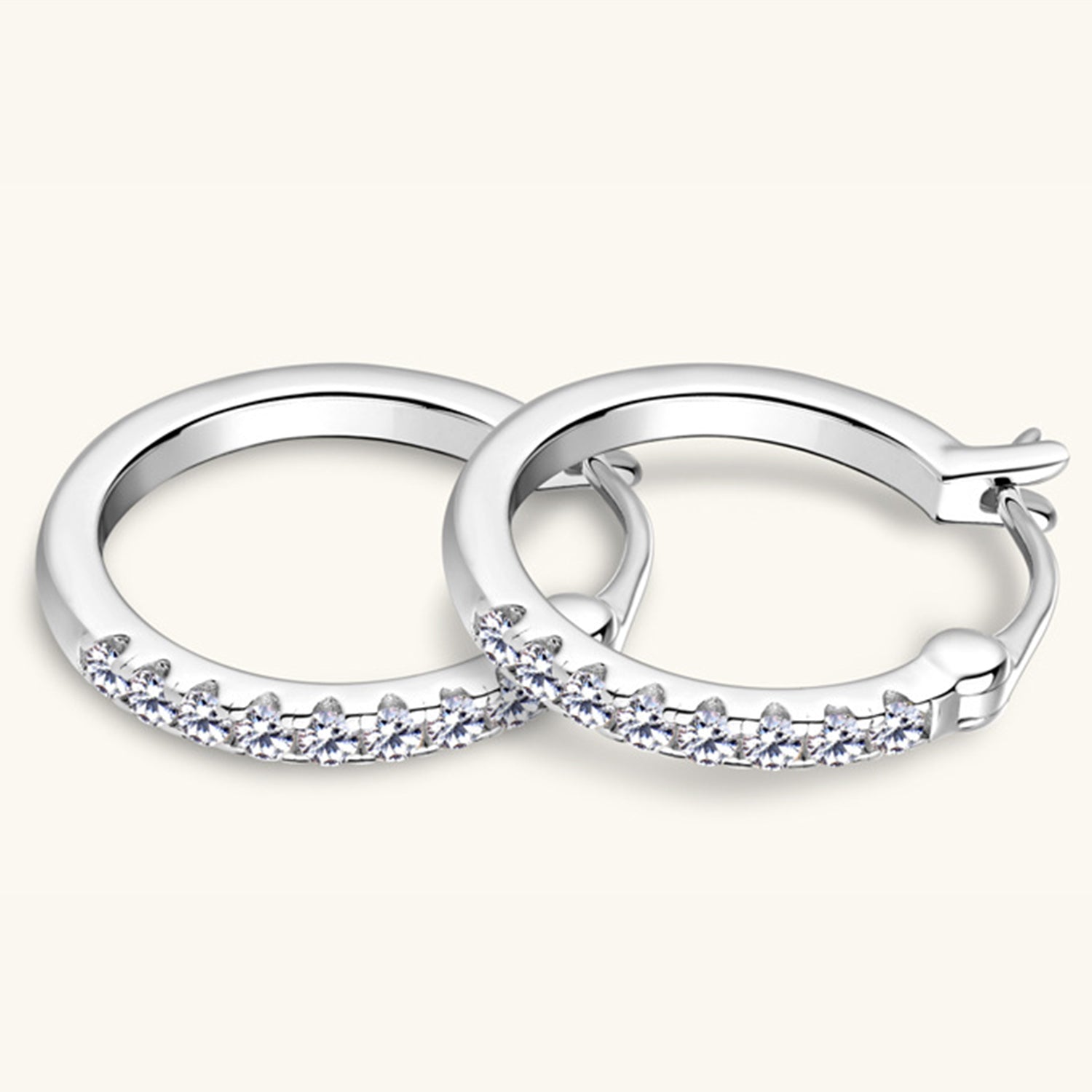 GR | 925 Sterling Silver Moissanite Huggie Earrings