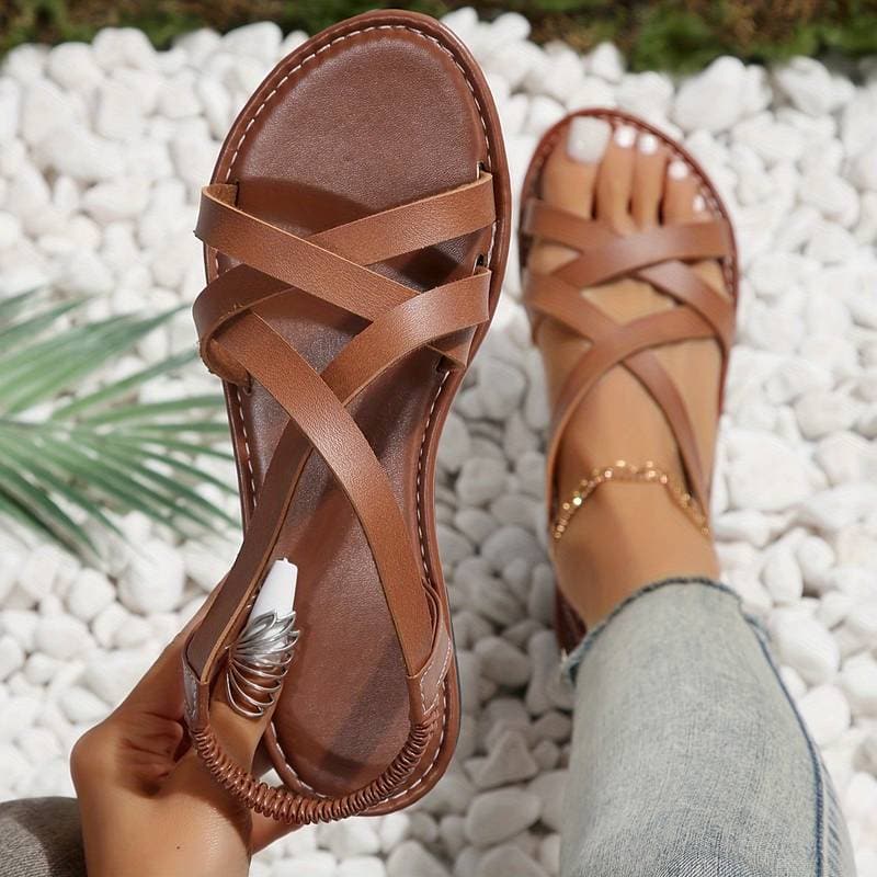 GR | Comfortable flat sandals with cross straps, stylish and relaxed