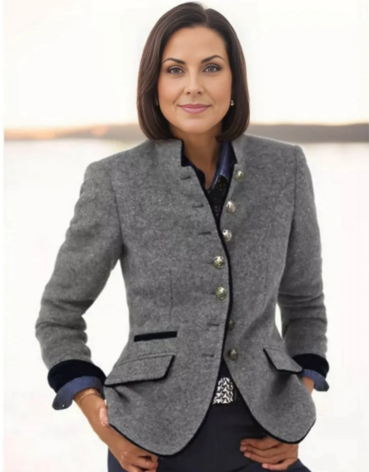 GR | Women's multi-button wool jacket with color combination