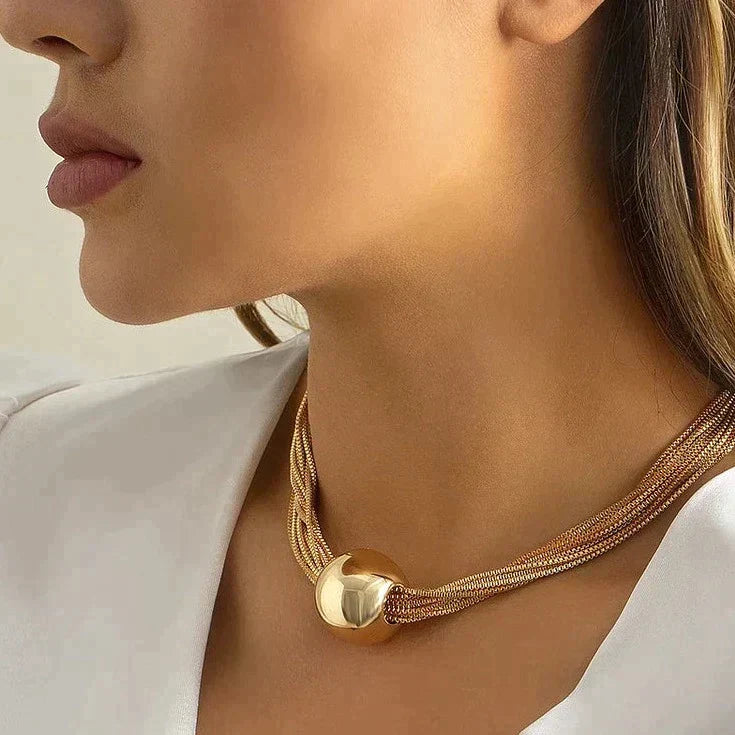 GR | Shiny Necklace For A Luxurious Look