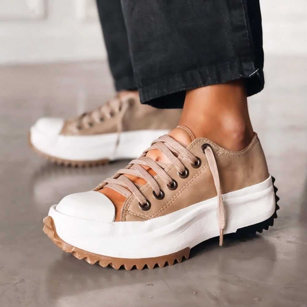 GR | Comfortable shock-absorbing sneakers