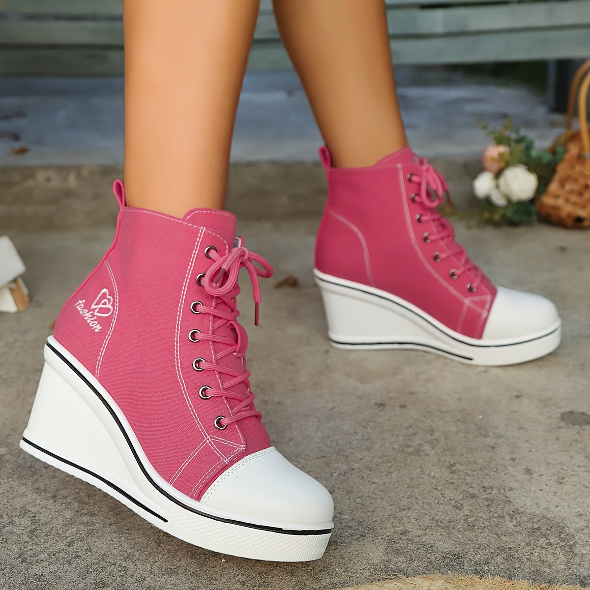 GR | Simple canvas ankle boots with love motif