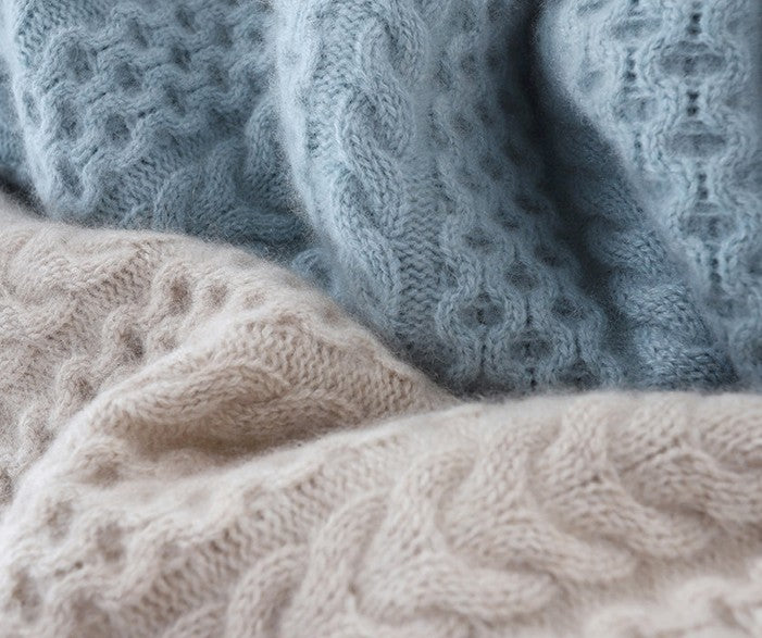 GR | Women's cashmere turtleneck sweater