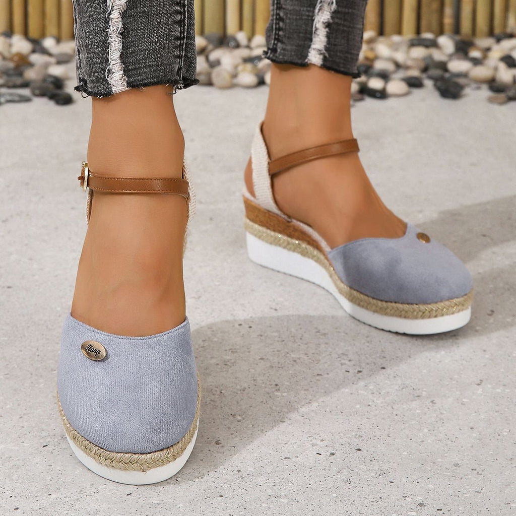 GR | Lightweight platform wedge sandals made of hemp rope