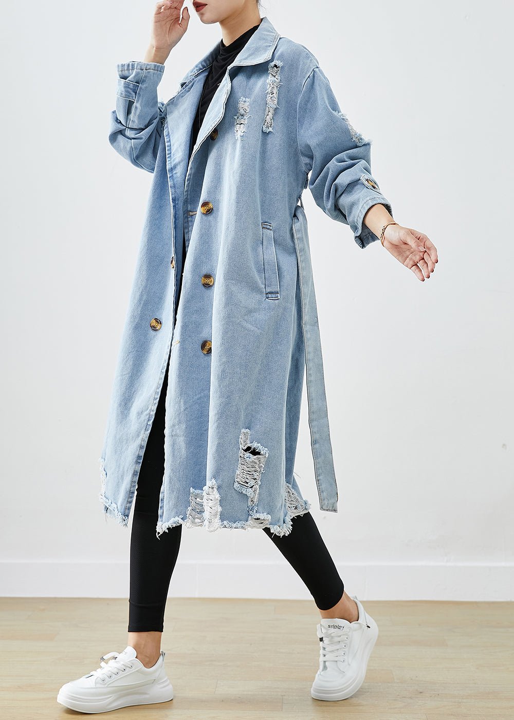 GR | Feminine elegance in a women's denim coat - Winter season 2024 