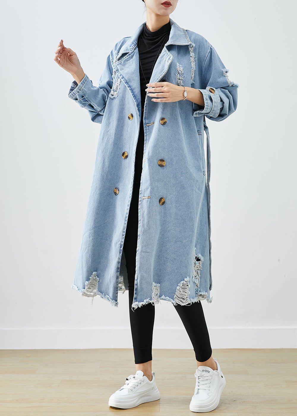 GR | Feminine elegance in a women's denim coat - Winter season 2024 