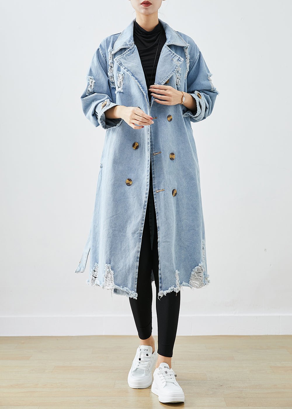 GR | Feminine elegance in a women's denim coat - Winter season 2024 