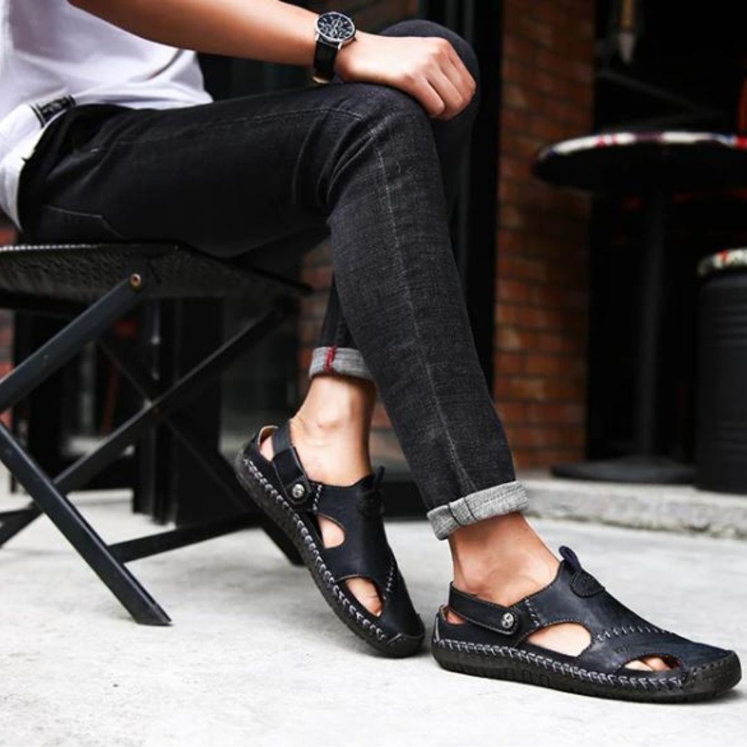 GR | Elegant leather sandals