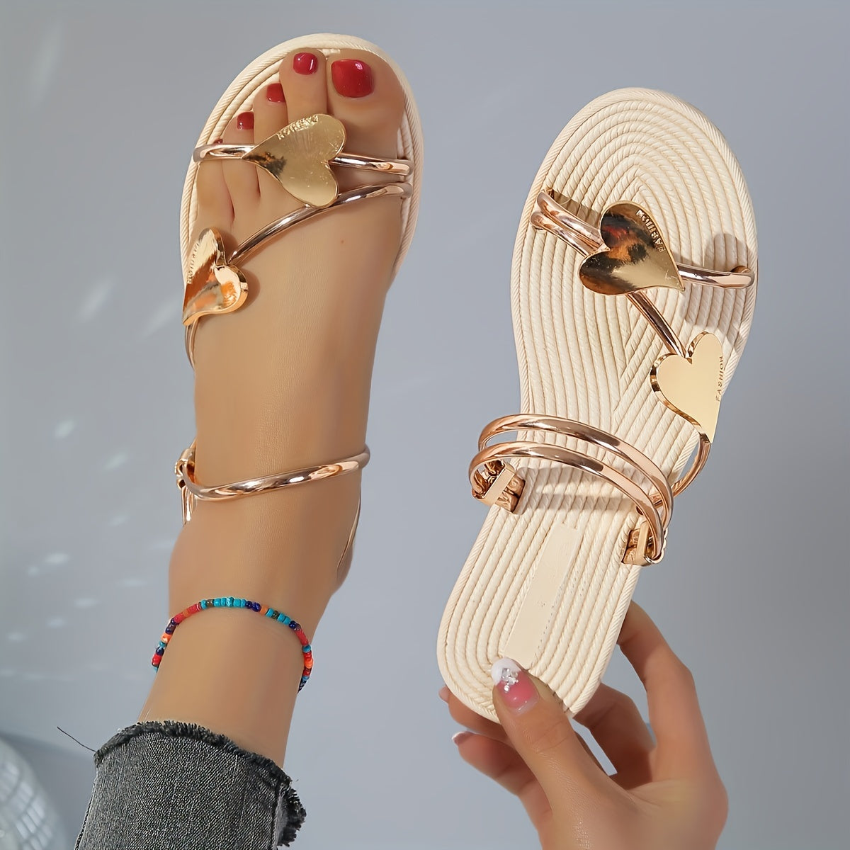 GR | Heart-shaped sandals
