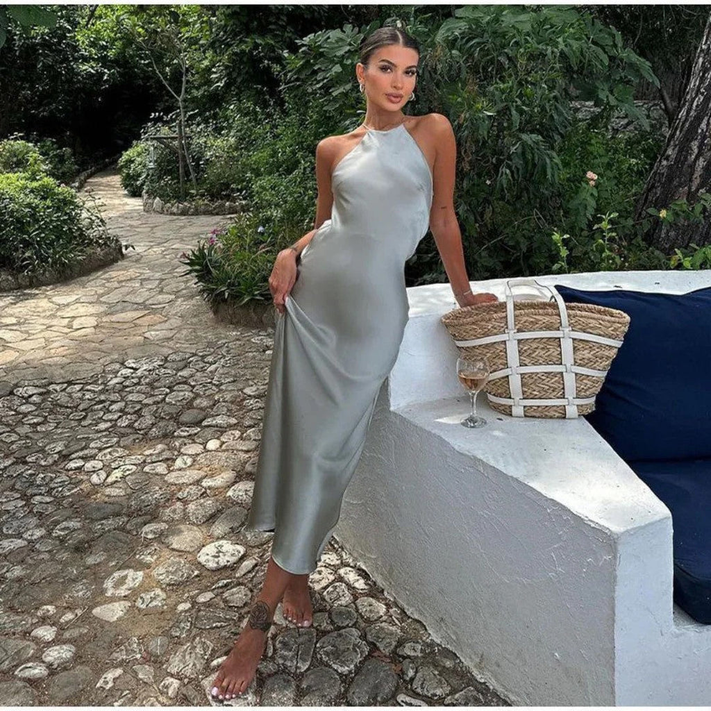GR | Halterneck dress for elegant grace in women 