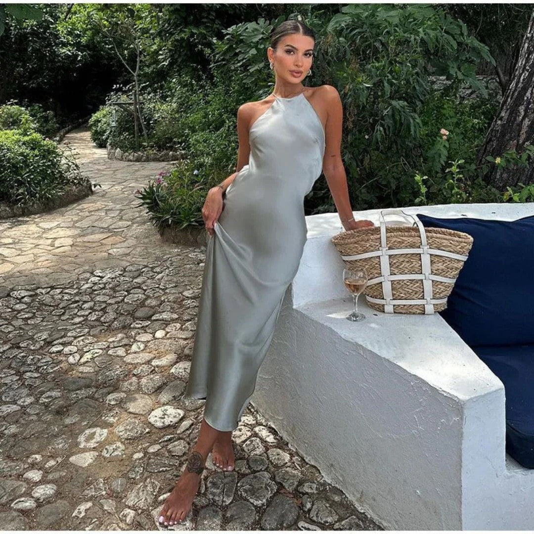 GR | Halterneck dress for elegant grace in women 