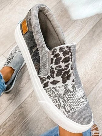 GR | Trendy cabin shoes