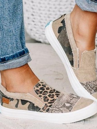 GR | Trendy cabin shoes