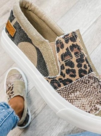 GR | Trendy cabin shoes
