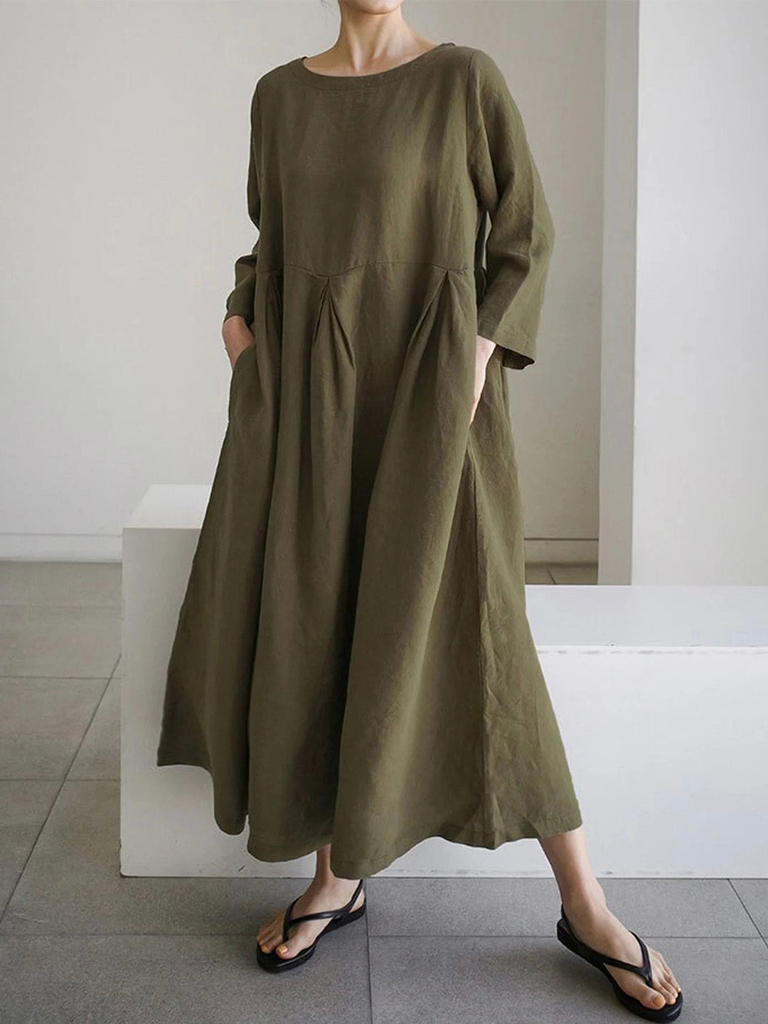 GR | Loose linen dress with side pockets