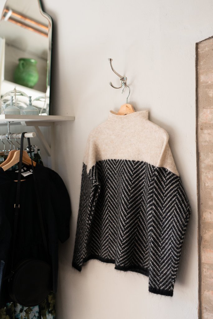 GR | Damen Rollkragenpullover mit Zweifarbdesign