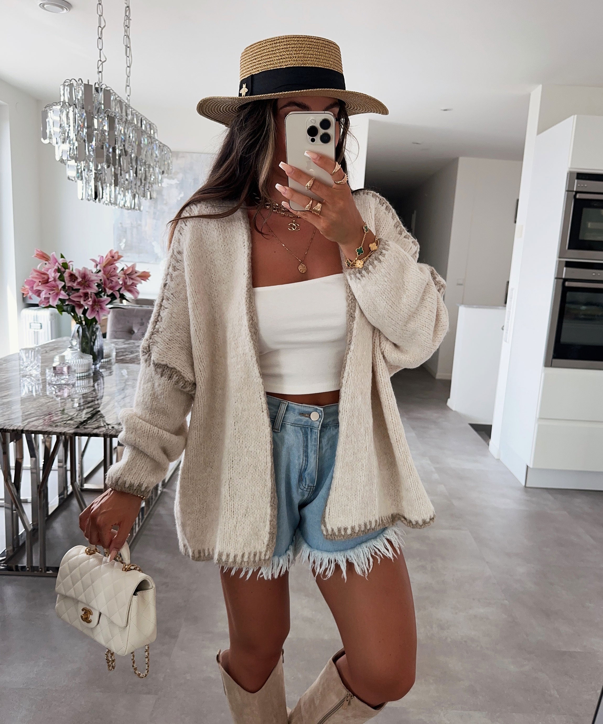 GR Beige