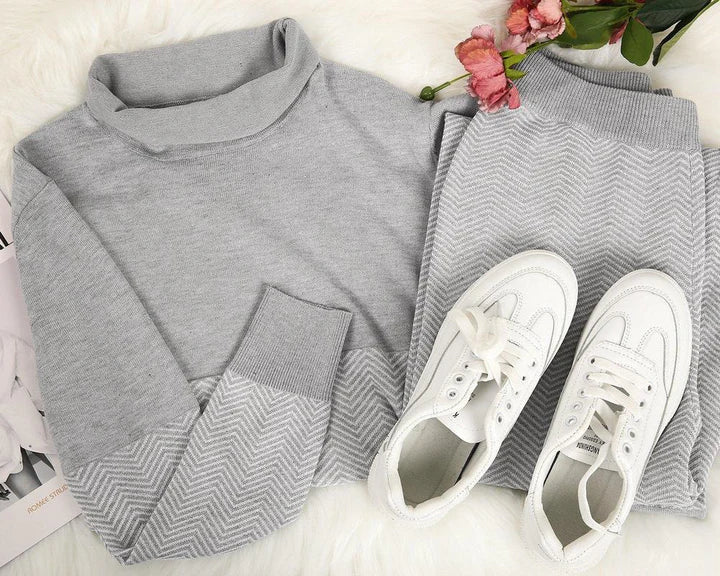 GR – Stylish lounge suit for women