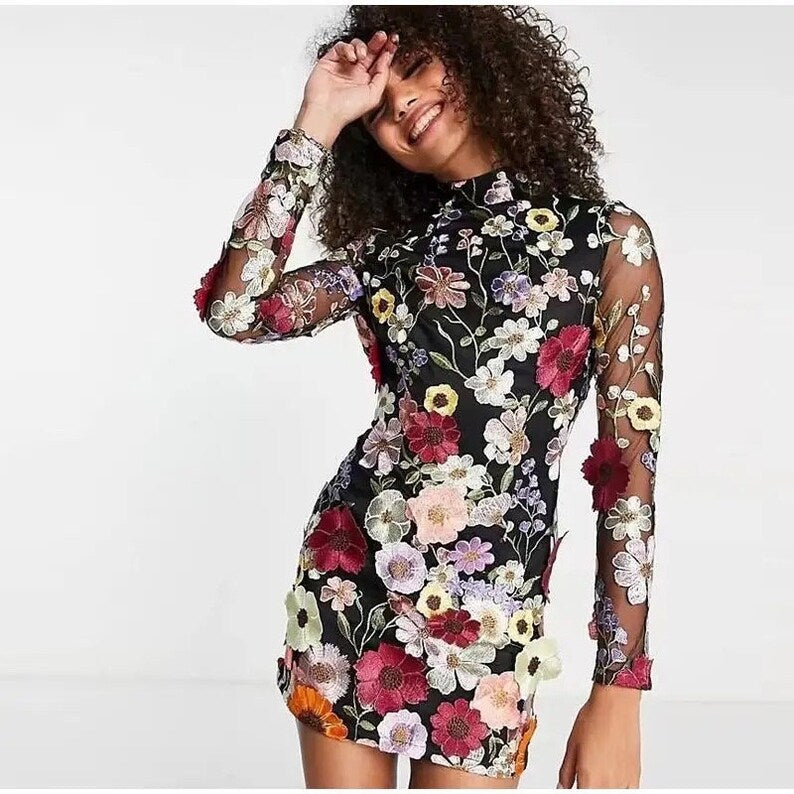 GR | Minikleid Mit Floralen Applikationen Und Durchscheinender Optik