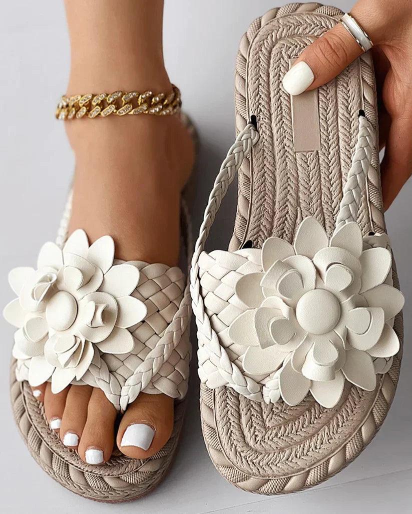 GR | Women's slippers with floral design