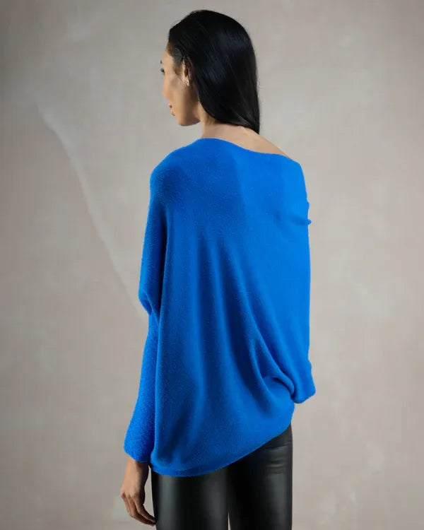 GR | Asymmetrischer Damenpullover mit eleganter Drapierung