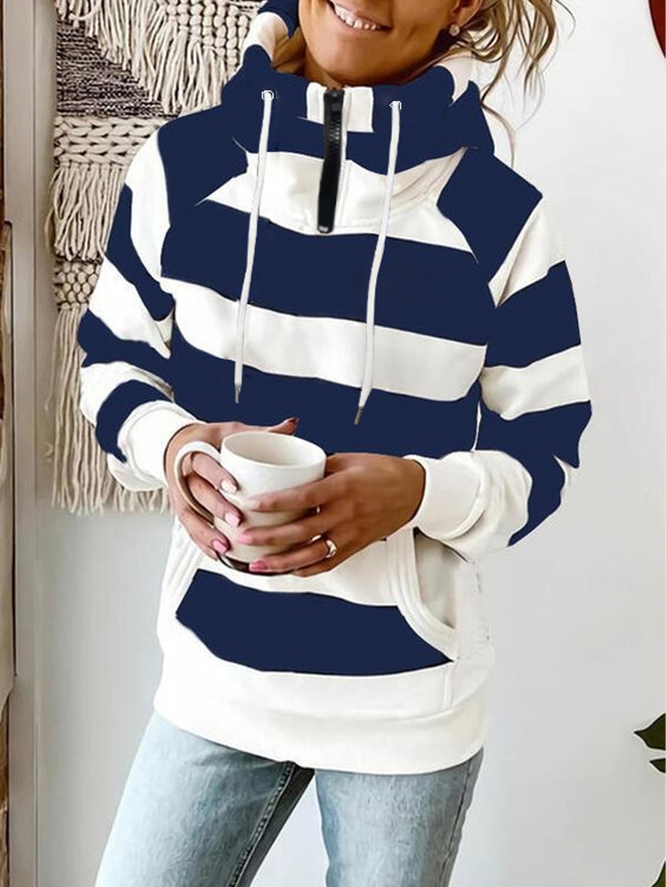 GR | Gestreifter Hoodie mit Reißverschluss und Kordelzug