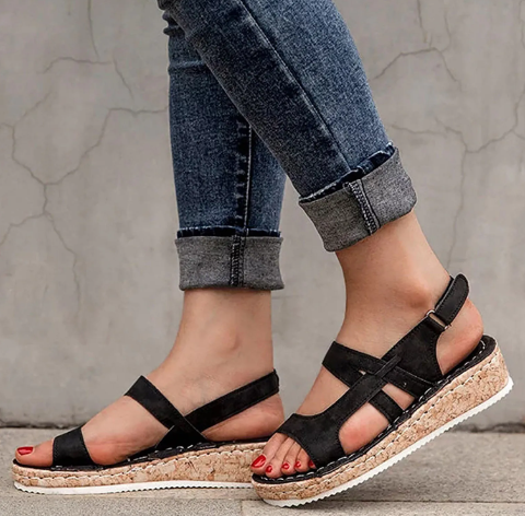 GR | Comfortable sandals with ergonomic footbed and Velcro closure for women