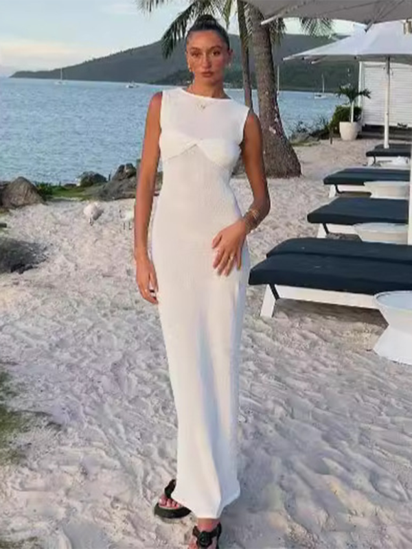 GR | Sleeveless fitted round neck knitted solid colour beach dress 