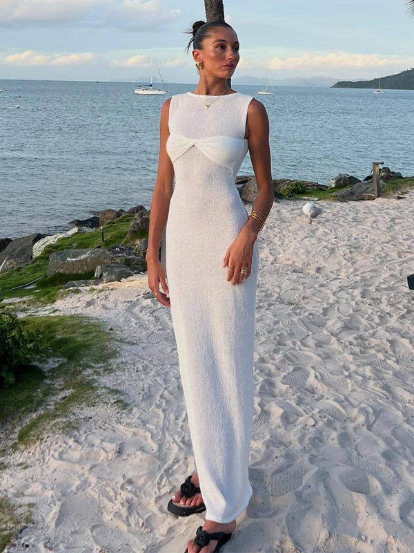 GR | Sleeveless fitted round neck knitted solid colour beach dress 