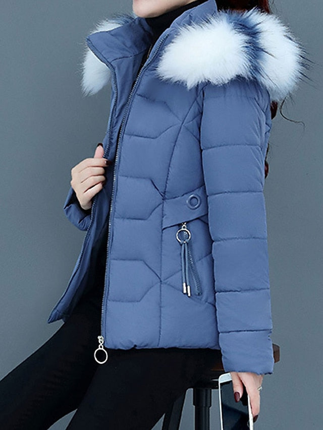 GR | Stylish women's winter jacket with fur collar
