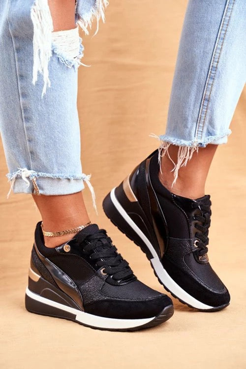 GR | Elegant Sneakers