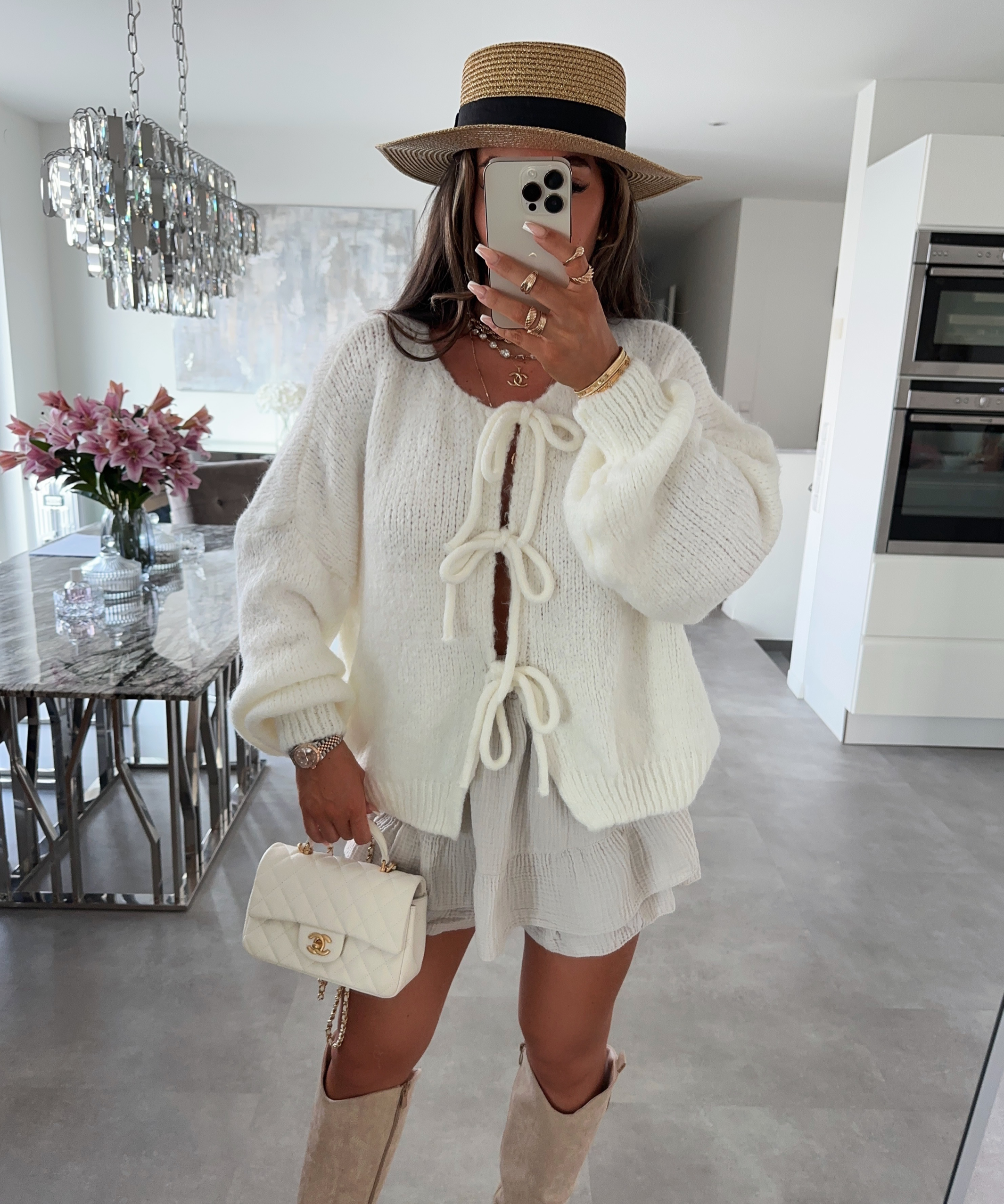 GR Fia White