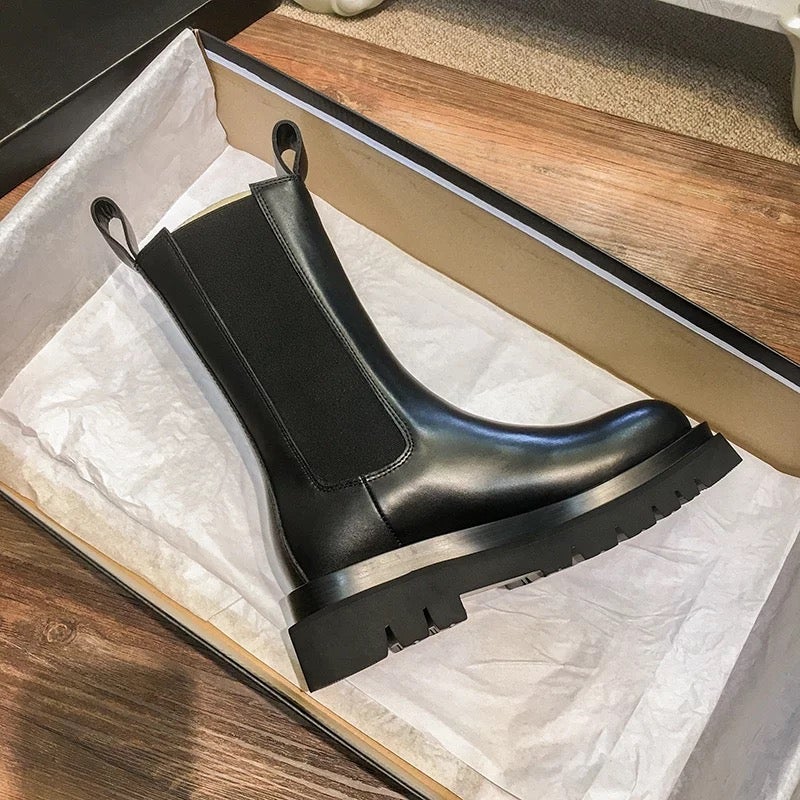 GR | Designer Chelsea boots