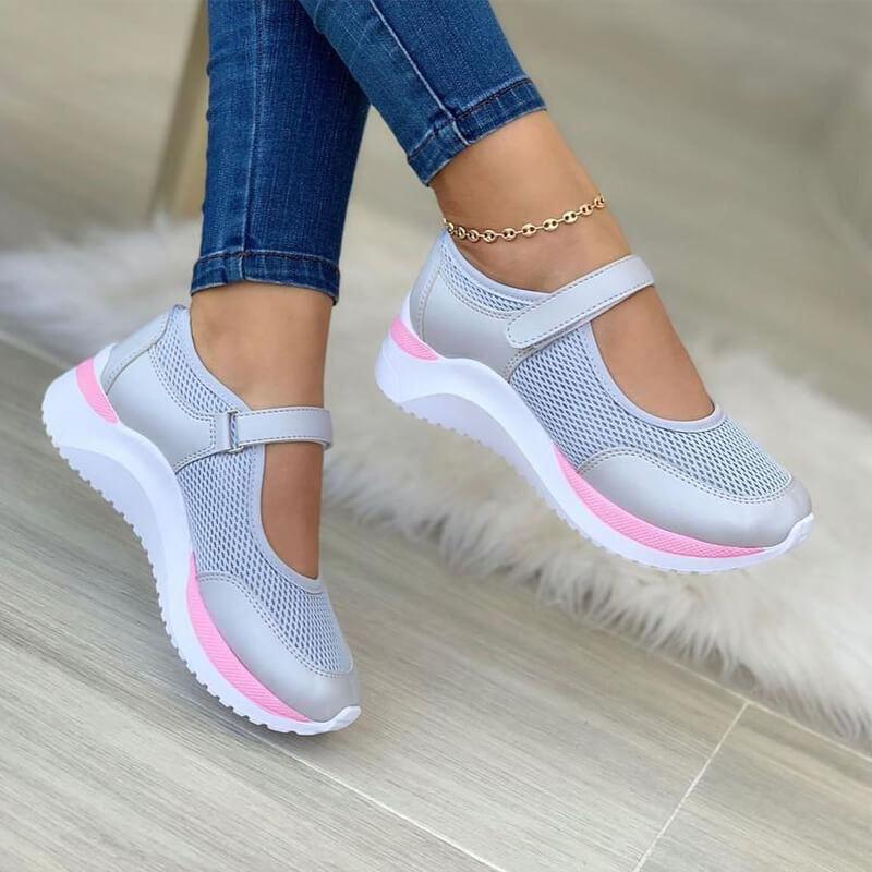 Elegant sandals with first-class support 