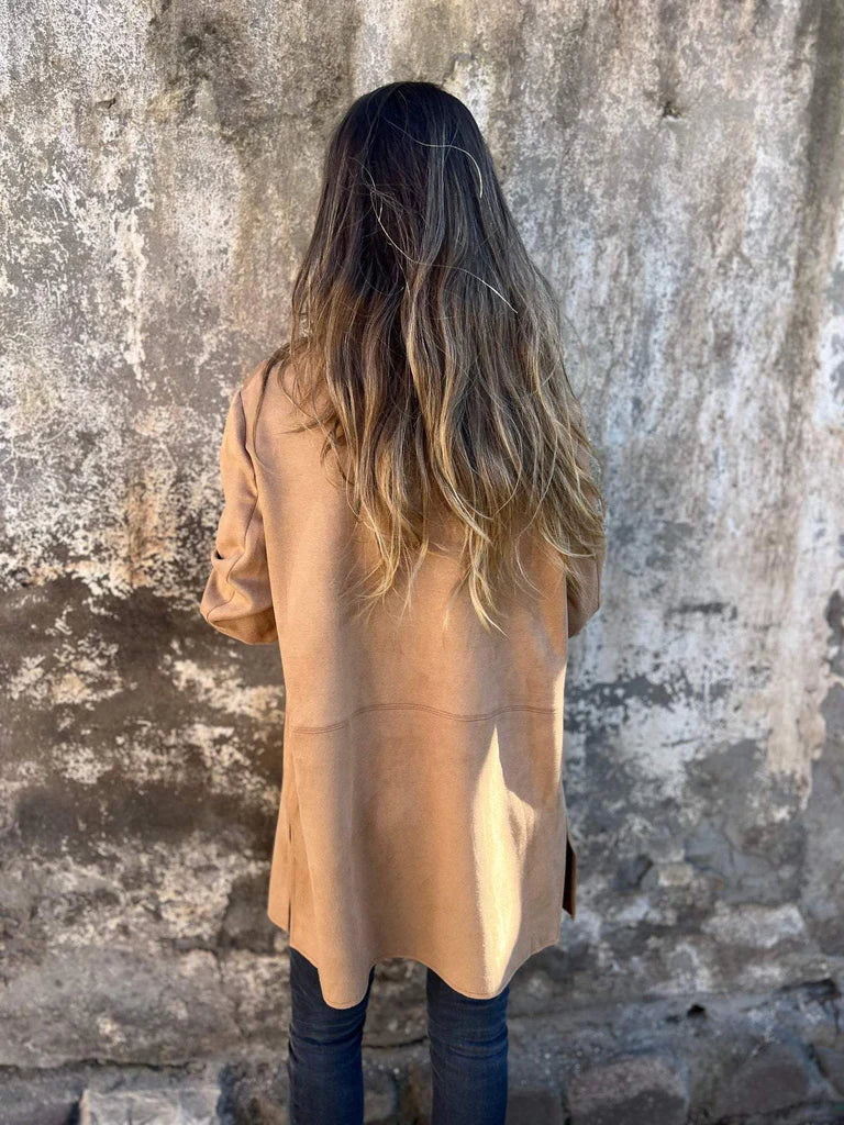 GR | Suede blazer for women - tailored camel-colored jacket with buttons and pockets