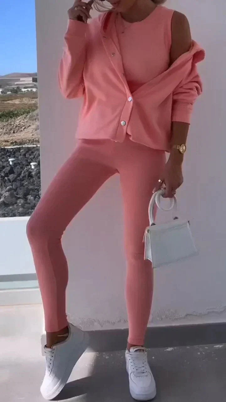 GR - Three-piece set consisting of a hooded cardigan, a top and trousers