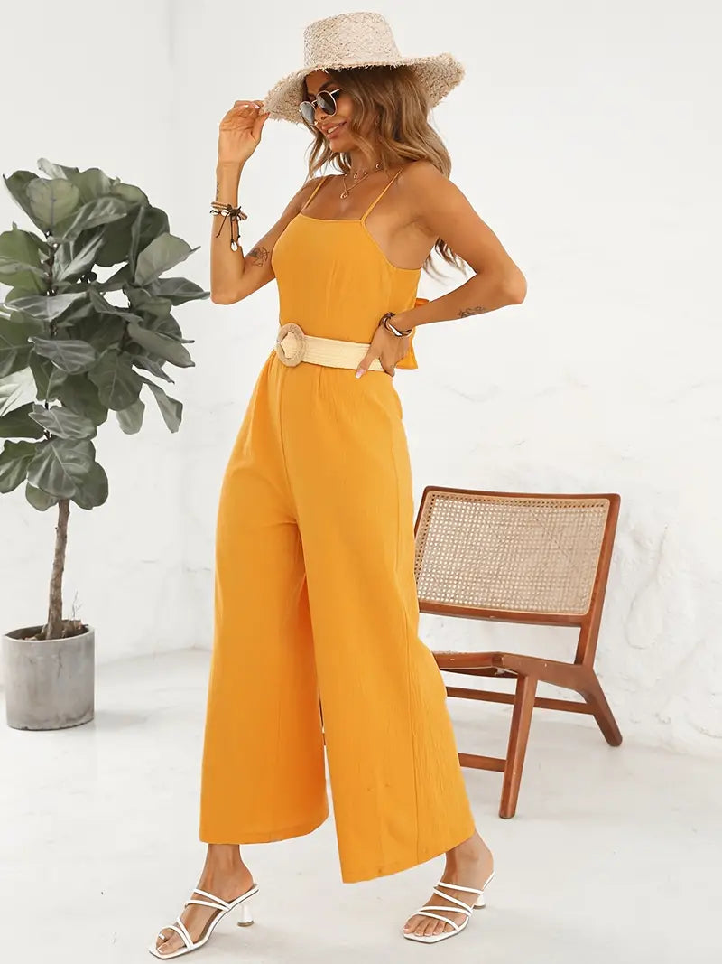 GR | Elegant jumpsuit with spaghetti straps and belt