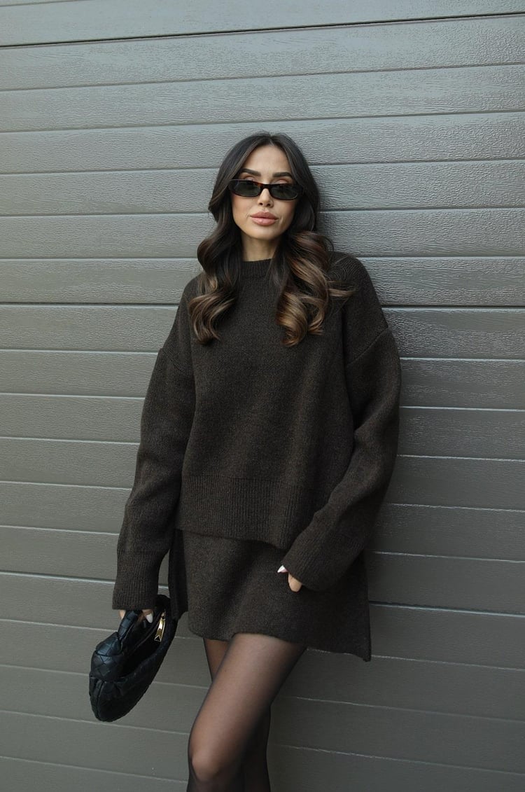 GR | 1-piece knitwear set - women's sweater and skirt with a relaxed fit