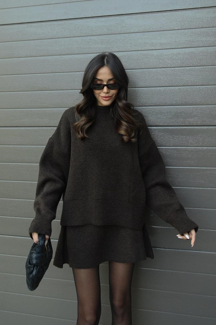 GR | 1-piece knitwear set - women's sweater and skirt with a relaxed fit