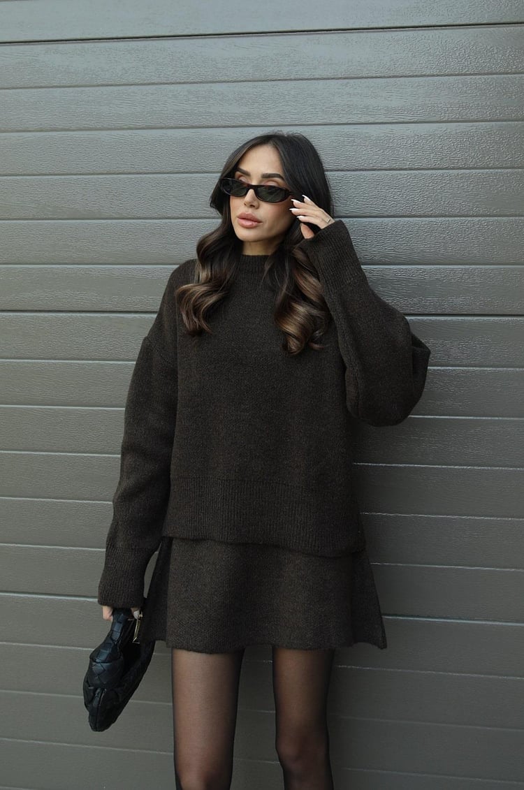 GR | 1-piece knitwear set - women's sweater and skirt with a relaxed fit