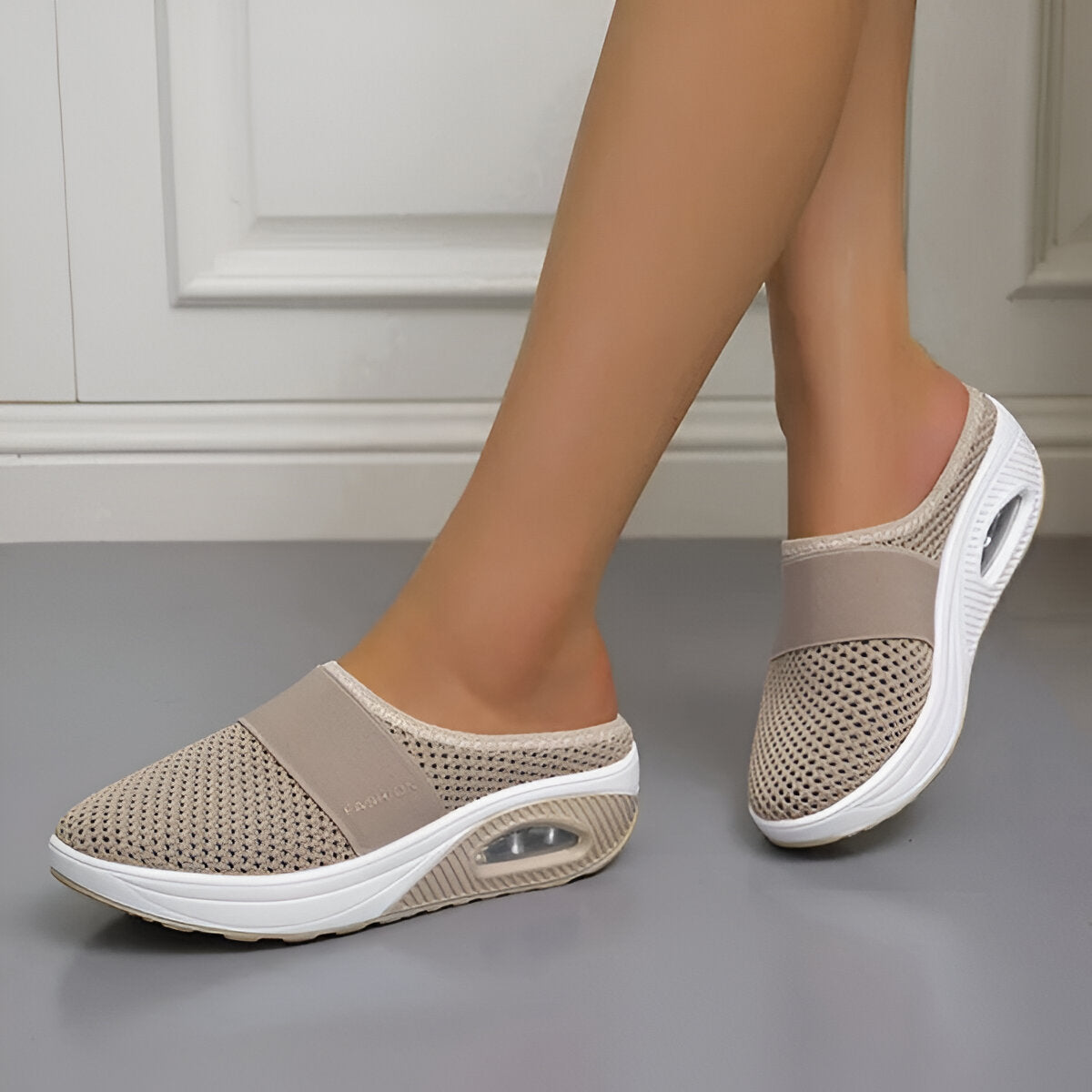 GR | Orthopedic wedge sandals