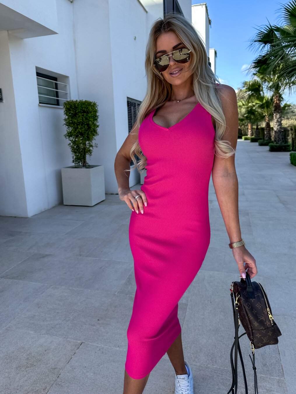 GR | Stylish off-shoulder crop top and midi skirt set