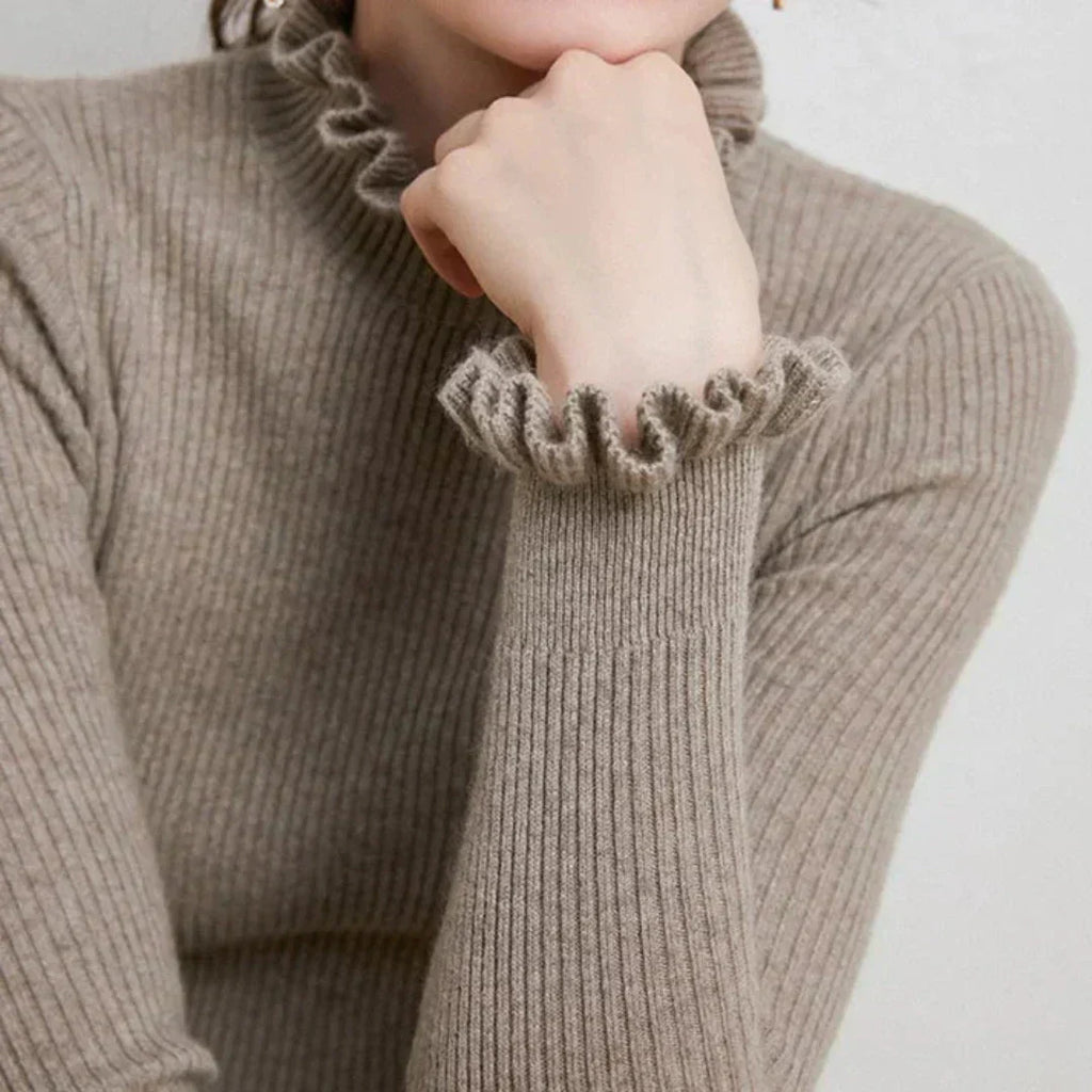 GR | Women's knitted sweater with collar