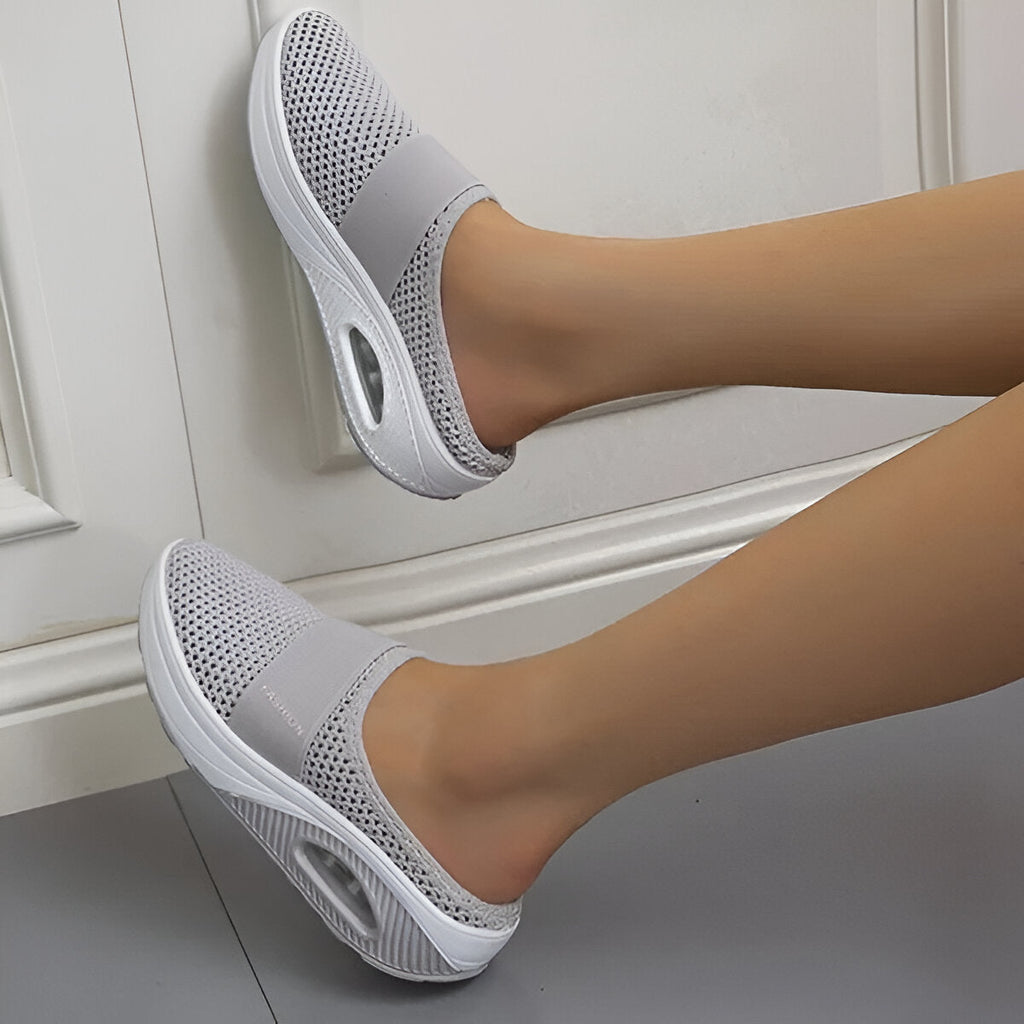 GR | Orthopedic wedge sandals