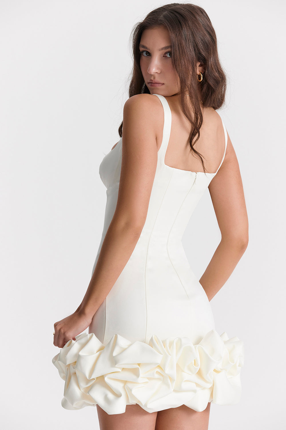 GR | Sleeveless dress with ruffles at the hem for women 