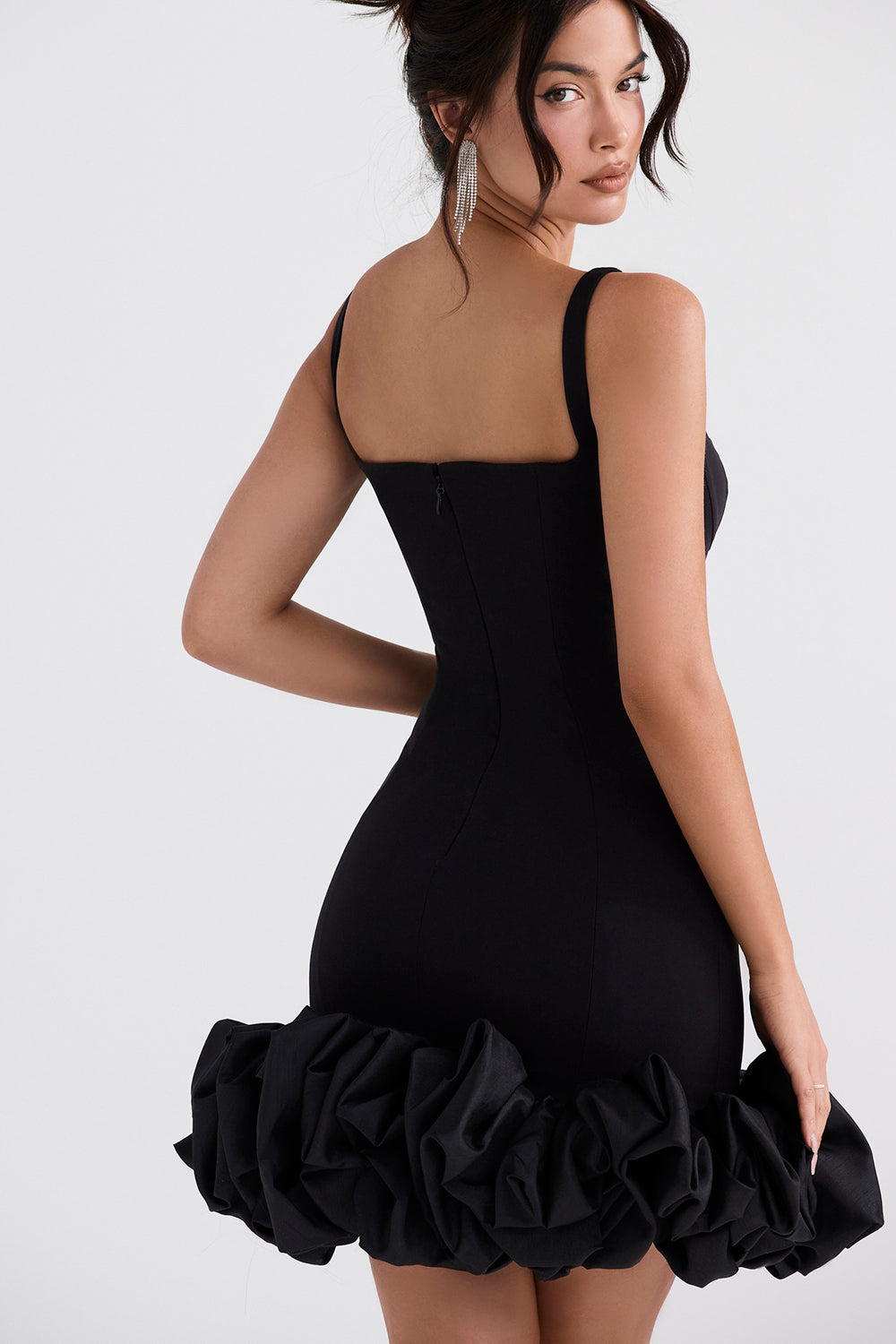 GR | Sleeveless dress with ruffles at the hem for women 